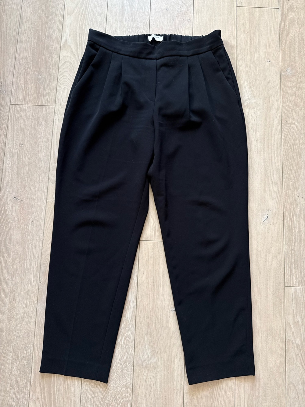 Aritzia Babaton Crepe Pant High Waist Tapered in Black Women’s Size 10